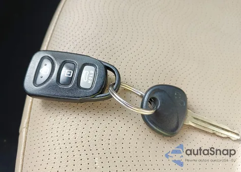 2013 Hyundai Elantra Limited из США, поврежденный, VIN 5NPDH4AE4DH352390